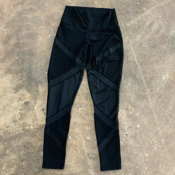 Aerie OFFLINE High Waisted Ribbed Mesh Black Leggings M AEO - OBO - Picture 7 of 7